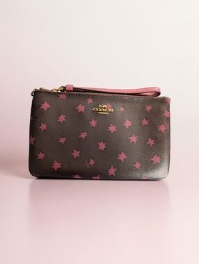 Coach Large Corner Zip Wristlet Burgundy Oxblood Star Print (NWT)